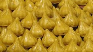 Ukdiche Modak and Kaju Kesar Modak-Ganesha Chaturthi